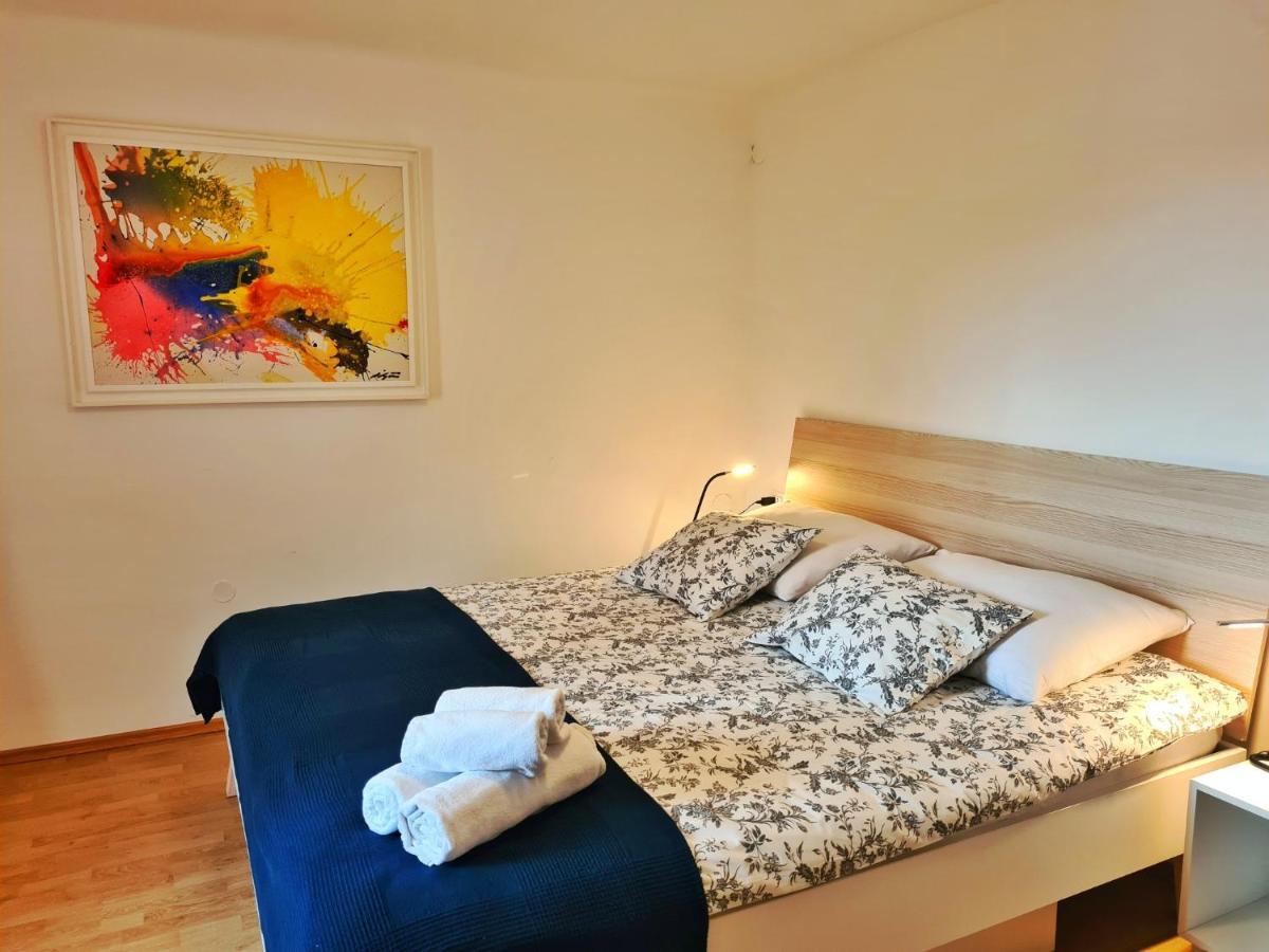 Smilje 2 Apartment Rovinj Exterior photo