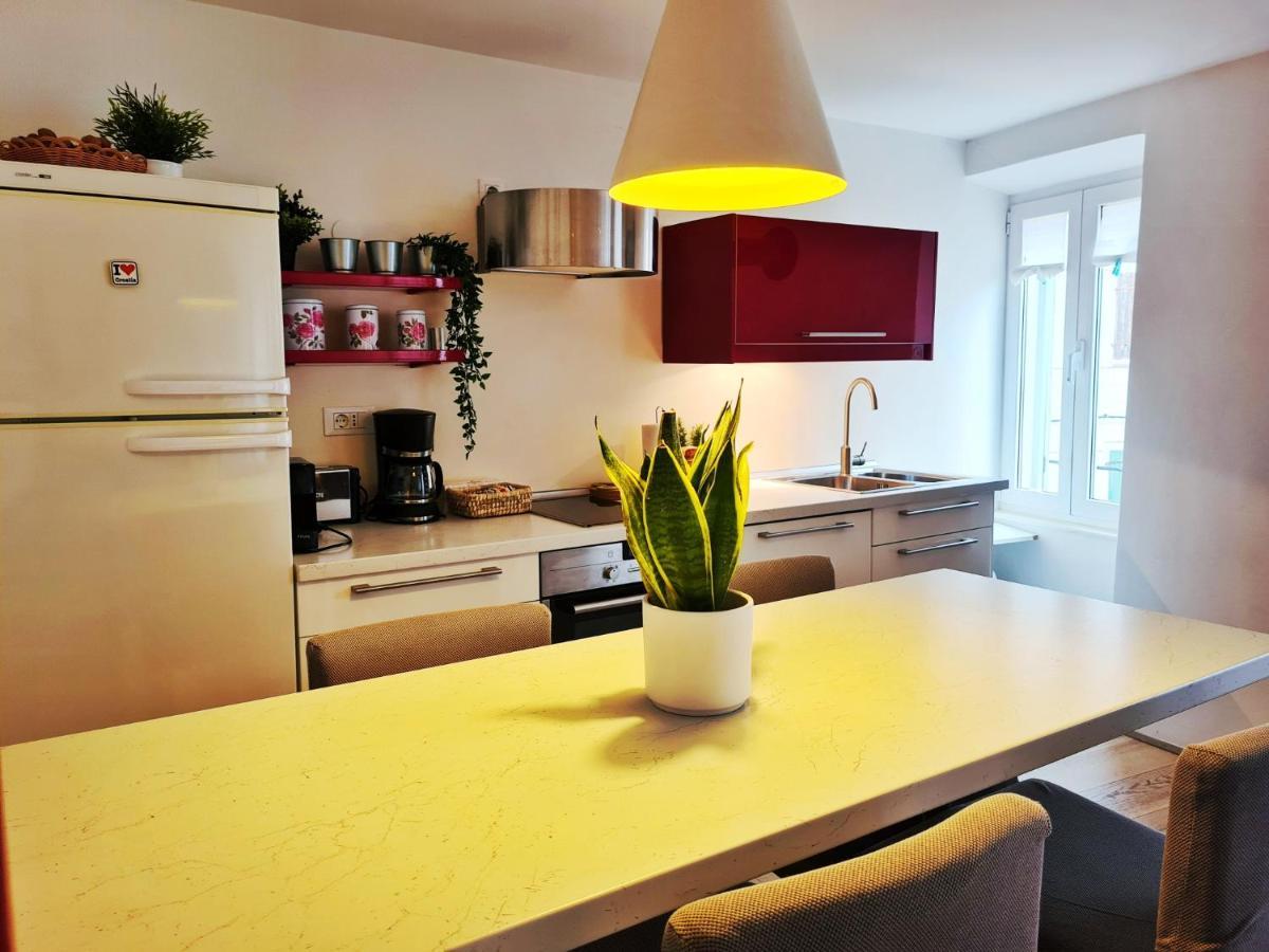 Smilje 2 Apartment Rovinj Exterior photo