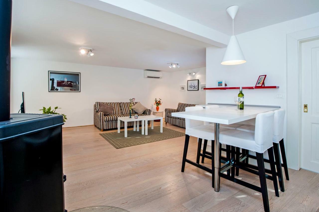 Smilje 2 Apartment Rovinj Exterior photo